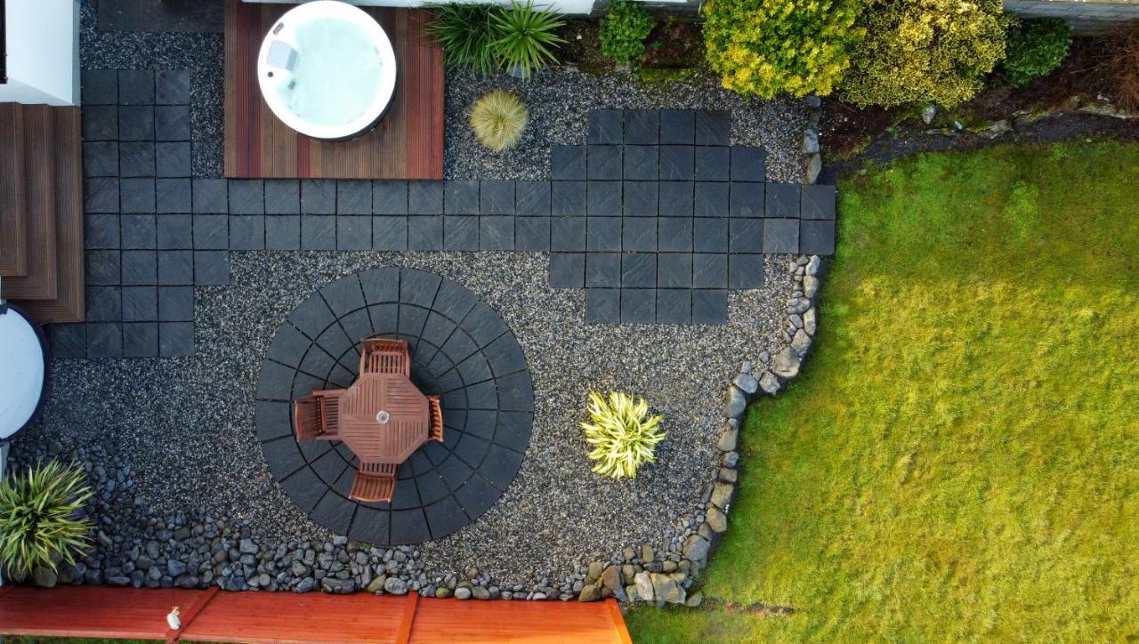 Luxury Lodges In Doolin Village With Hot Tubs Exterior photo