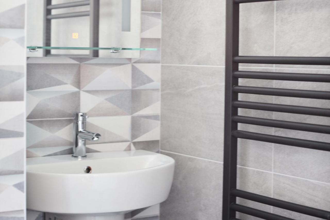 Luxury Lodges In Doolin Village With Hot Tubs Room photo