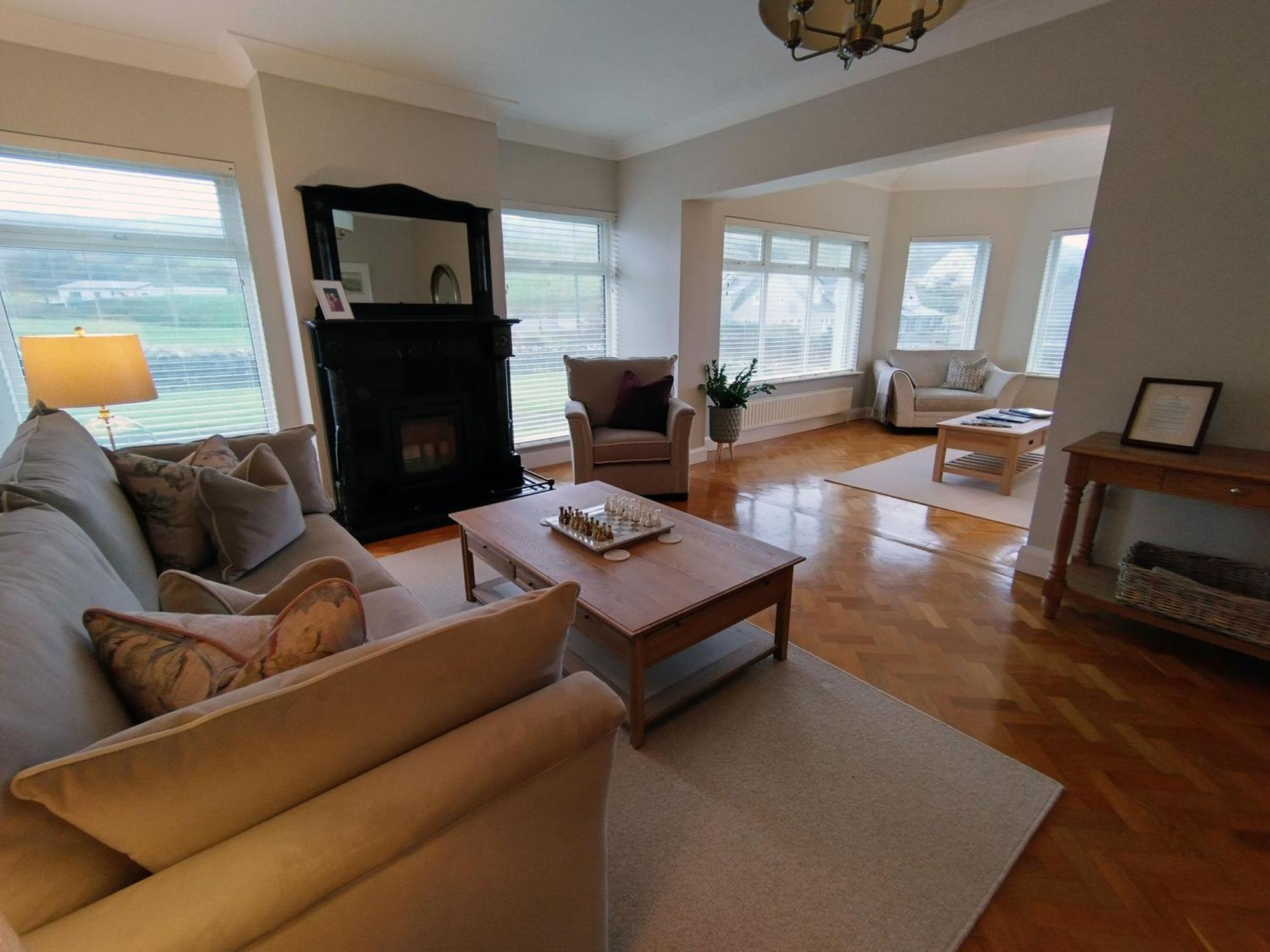Luxury Lodges In Doolin Village With Hot Tubs Exterior photo